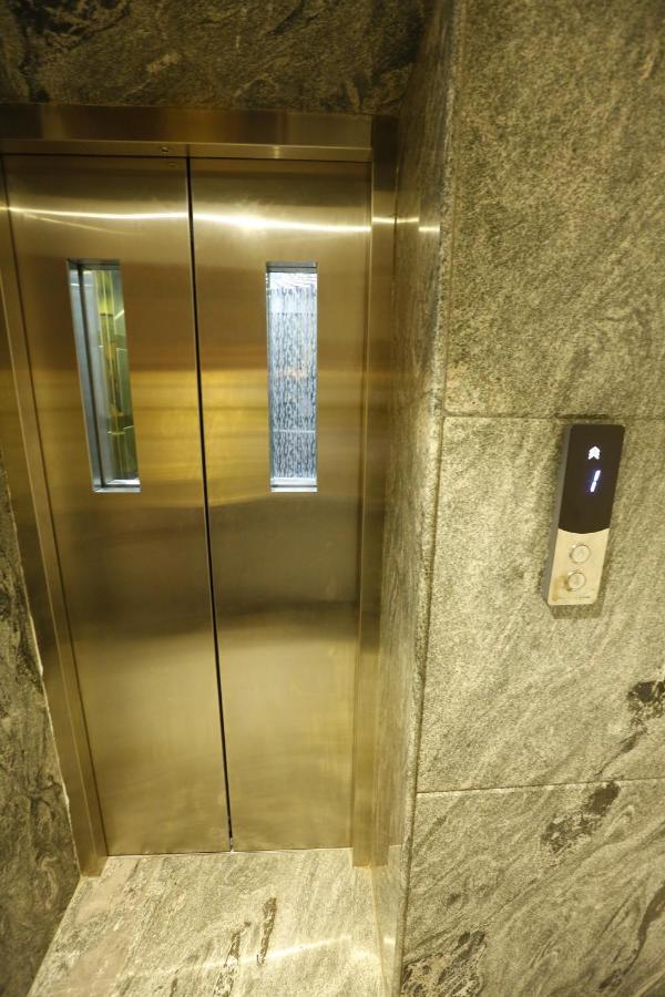ホテル Nitheesh Residency カーンチープラム エクステリア 写真